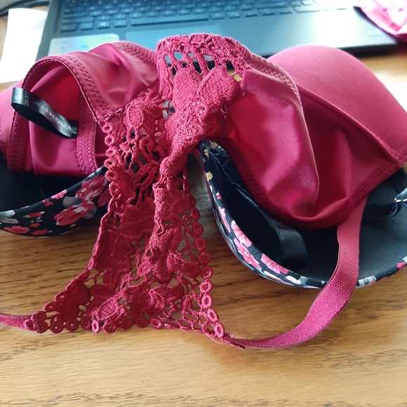 Ladies bras - Picture 4 of 7